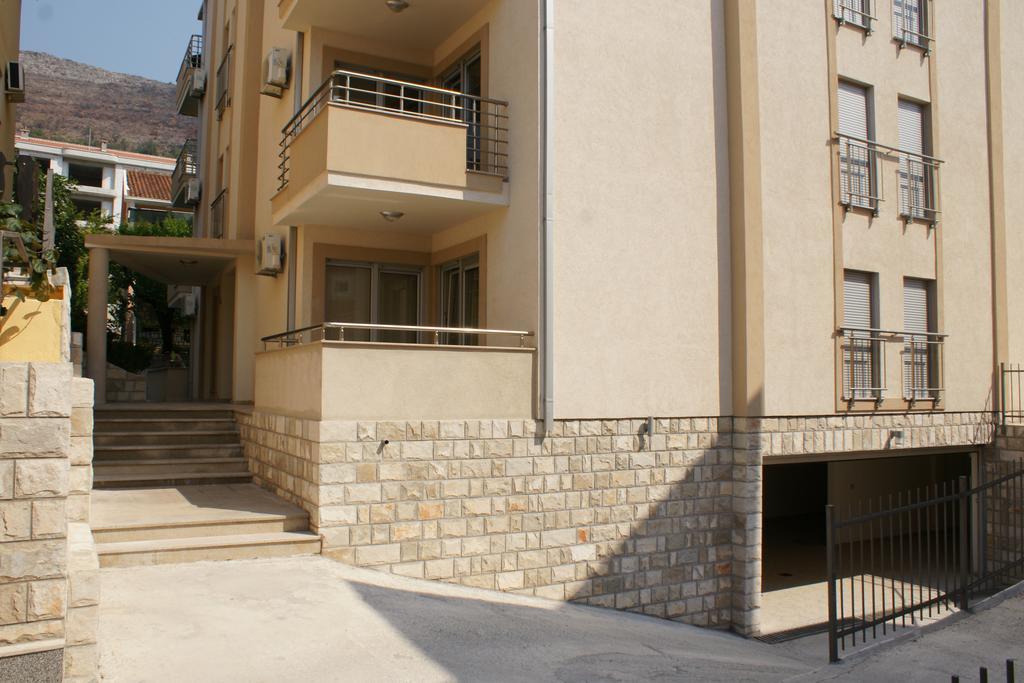 Petrovac Apartments Dominus المظهر الخارجي الصورة